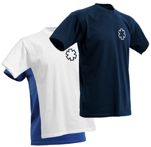 T-shirt ambulancier avec croix d'ambulance.